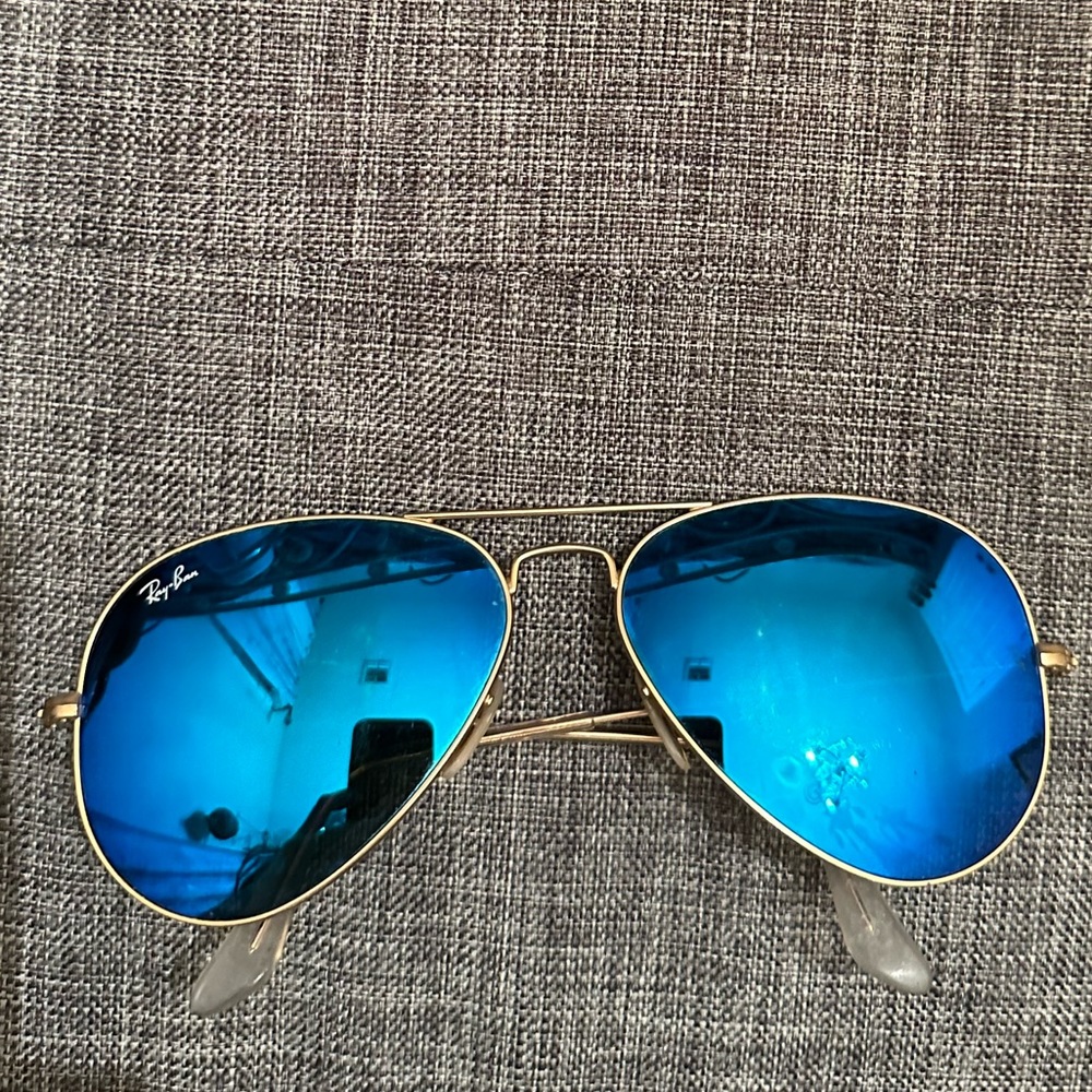 Ray-Ban Sunglasses - Gold frame, blue lens